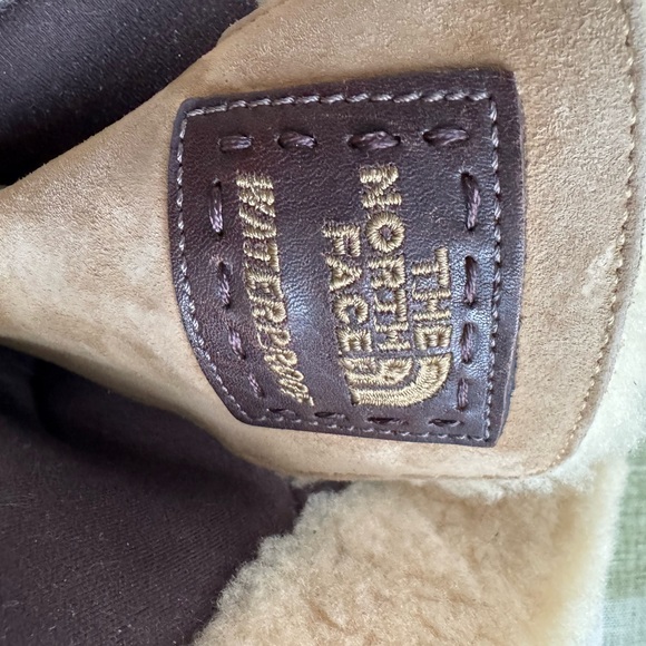 The North Face Abby II Boots - Picture 6 of 6